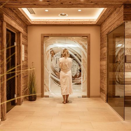 Aktiv&Vitalhotel Bergcristall Neustift im Stubaital Exteriör bild