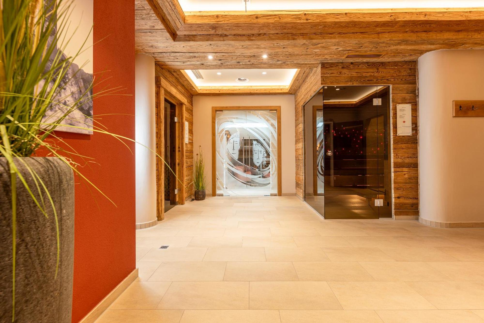 Aktiv&Vitalhotel Bergcristall Neustift im Stubaital Exteriör bild