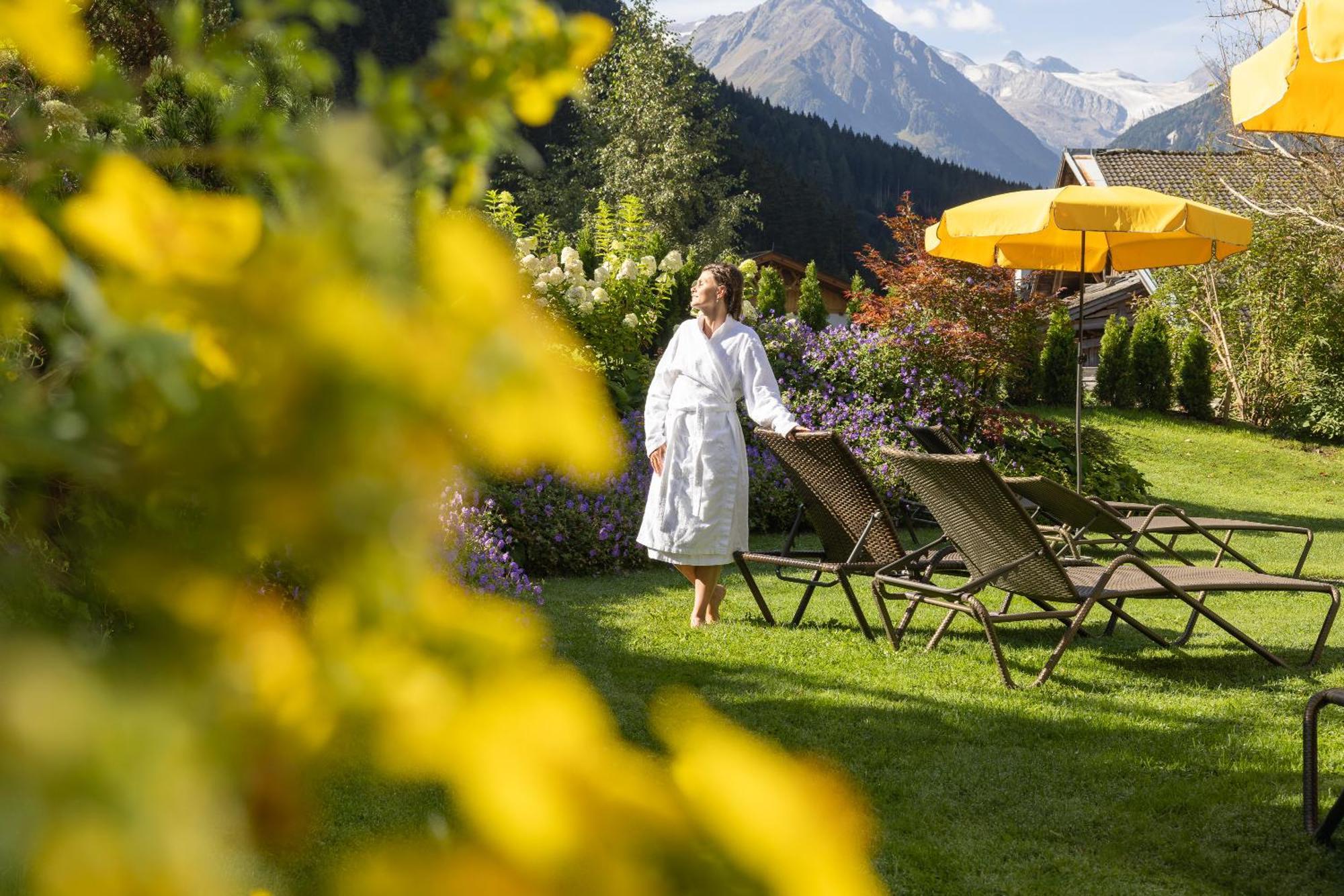 Aktiv&Vitalhotel Bergcristall Neustift im Stubaital Exteriör bild