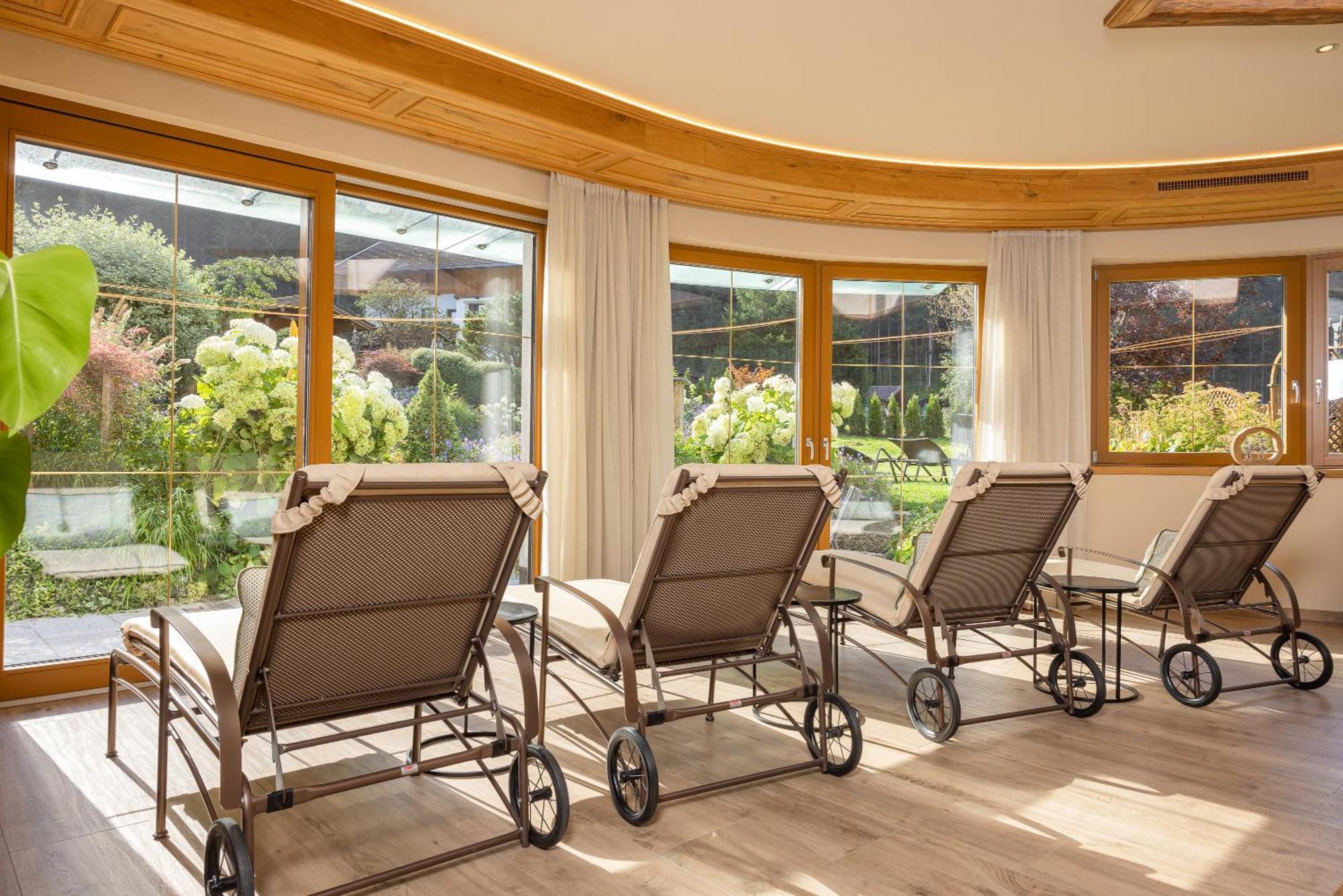 Aktiv&Vitalhotel Bergcristall Neustift im Stubaital Exteriör bild