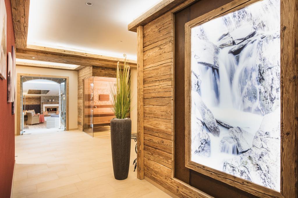 Aktiv&Vitalhotel Bergcristall Neustift im Stubaital Exteriör bild