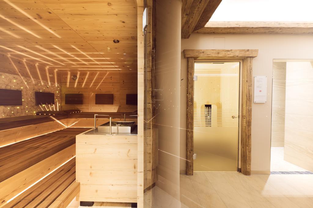 Aktiv&Vitalhotel Bergcristall Neustift im Stubaital Exteriör bild
