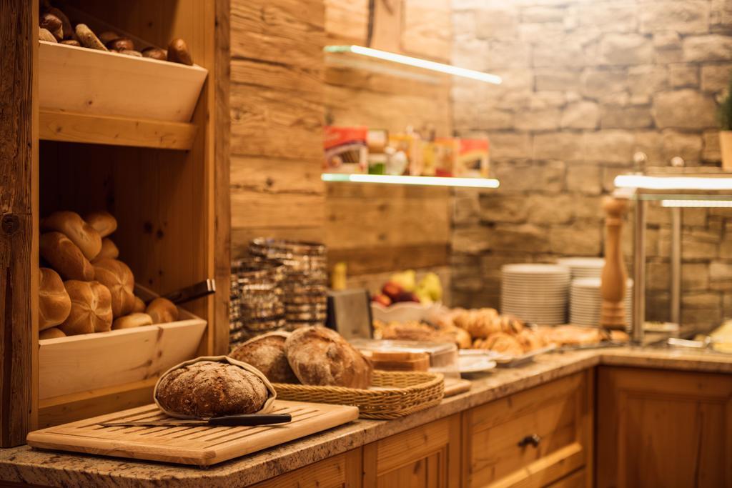 Aktiv&Vitalhotel Bergcristall Neustift im Stubaital Exteriör bild